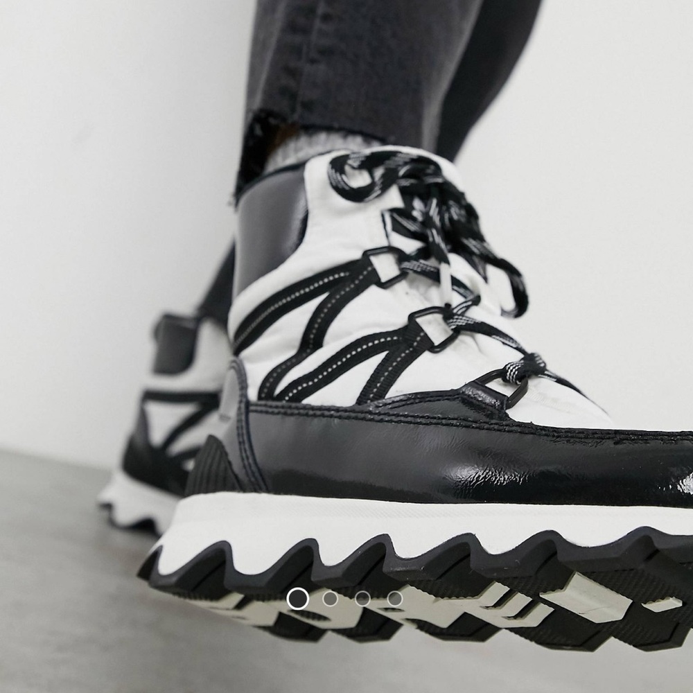 Sorel Kinetic Sport ankle boots in white